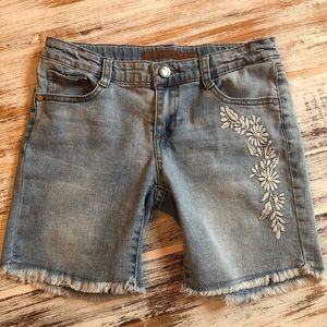 Girl’s size 10 Joe’s jean shorts, embroidered NWOT